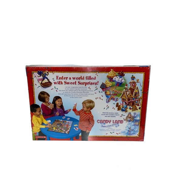 Candyland Kingdom of Sweet Adventures Board Game Preschool Tabletop Hasbro New - Picture 2 of 12